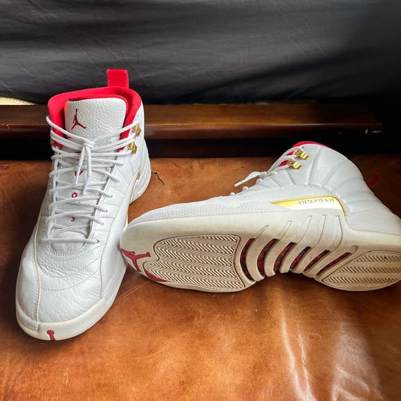 Ai Jordan 12 Fiba - Picture 8 of 9